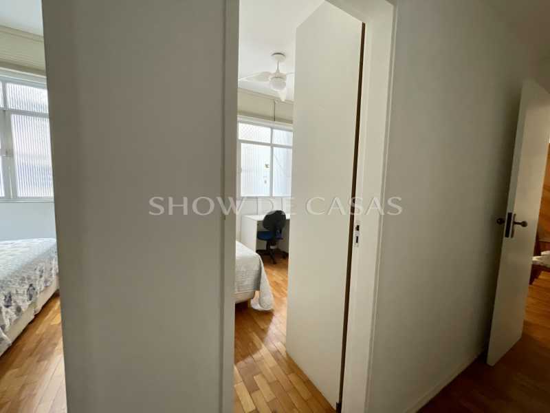 Apartamento à venda com 2 quartos, 70m² - Foto 9