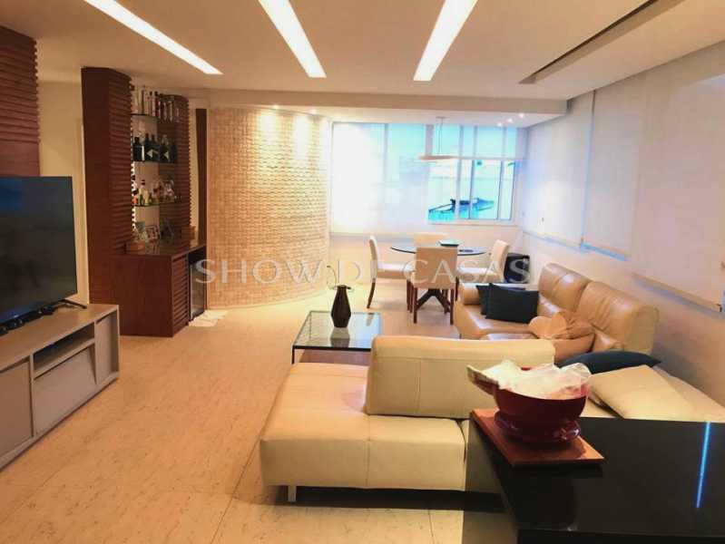 Apartamento à venda com 2 quartos, 120m² - Foto 3