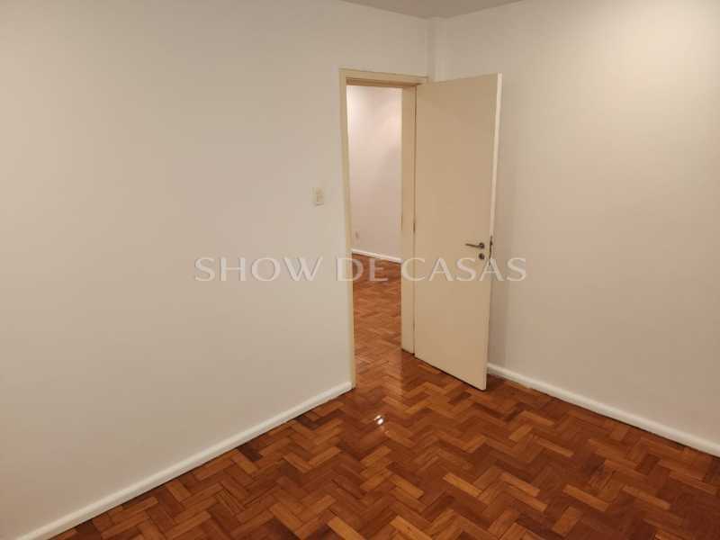 Apartamento à venda com 2 quartos, 65m² - Foto 3