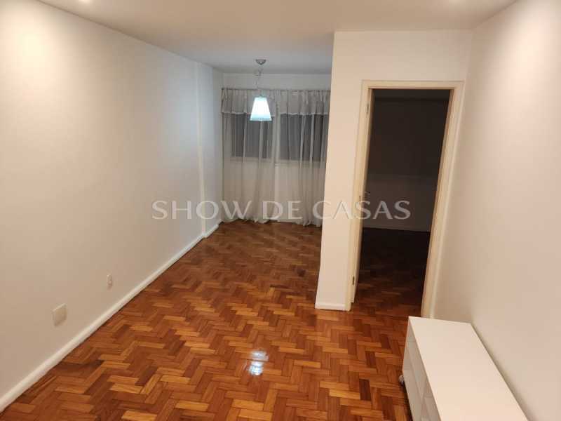 Apartamento à venda com 2 quartos, 65m² - Foto 1