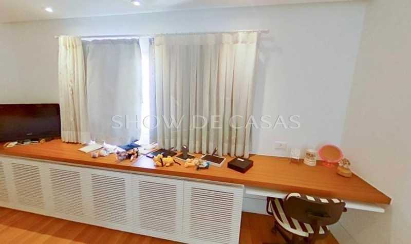 Cobertura à venda com 3 quartos, 200m² - Foto 9