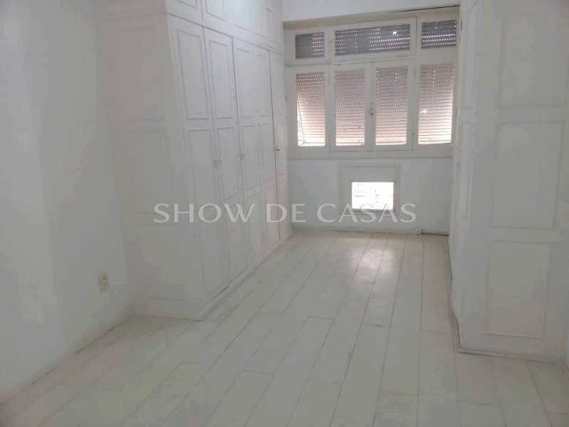 Apartamento à venda com 3 quartos, 130m² - Foto 3