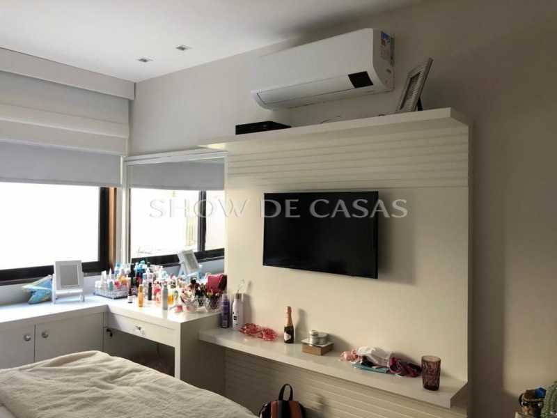 Casa de Condomínio à venda com 4 quartos, 500m² - Foto 18