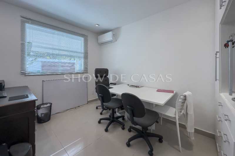 Casa de Condomínio à venda com 3 quartos, 500m² - Foto 25