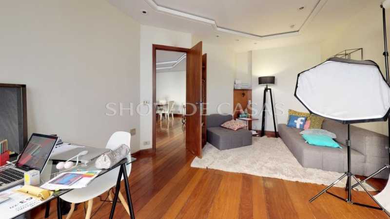 Apartamento à venda com 5 quartos, 212m² - Foto 16