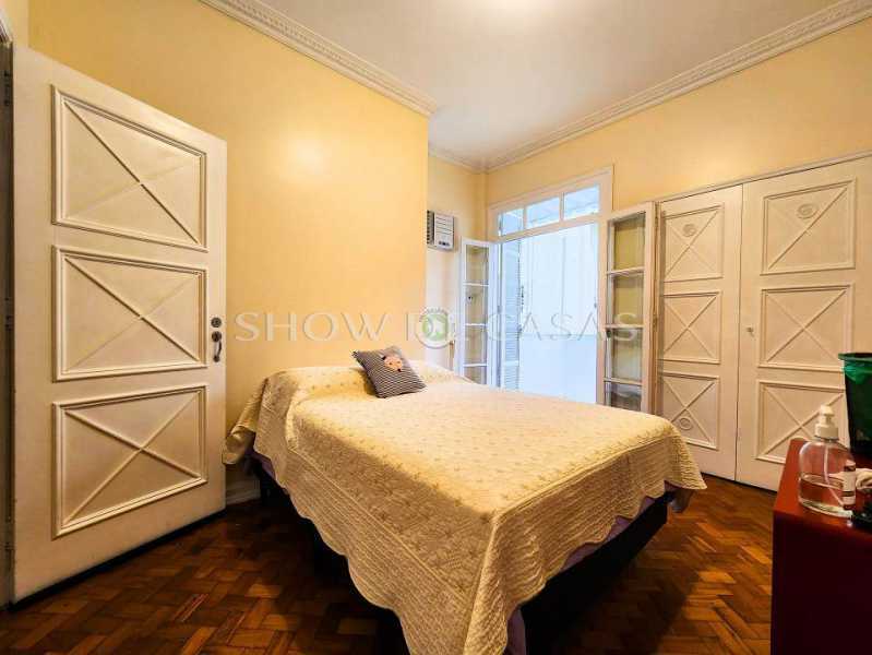 Apartamento à venda com 4 quartos, 220m² - Foto 17