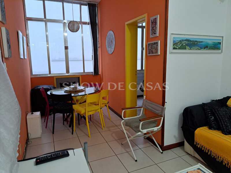 Apartamento à venda com 2 quartos, 80m² - Foto 1