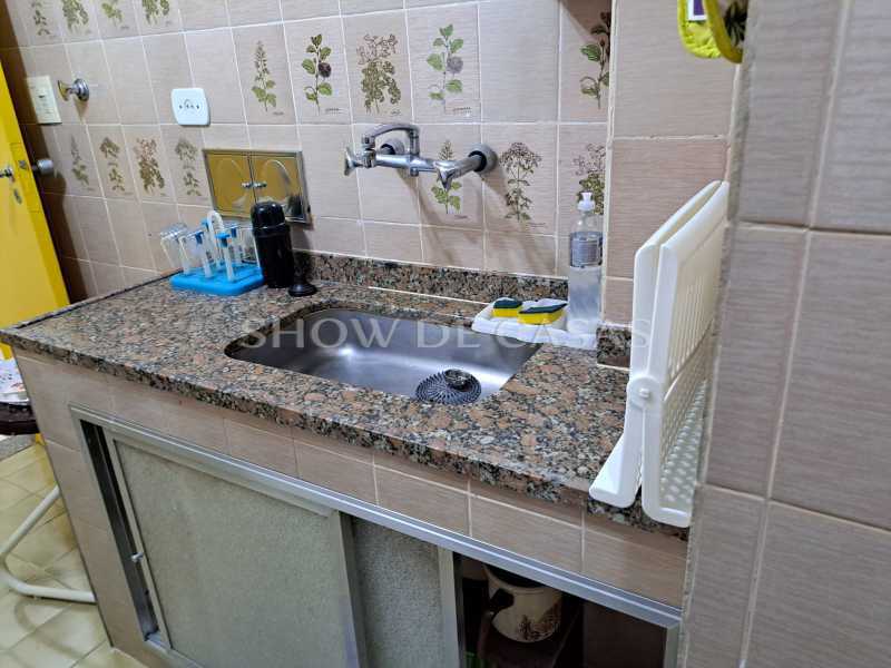 Apartamento à venda com 2 quartos, 80m² - Foto 7