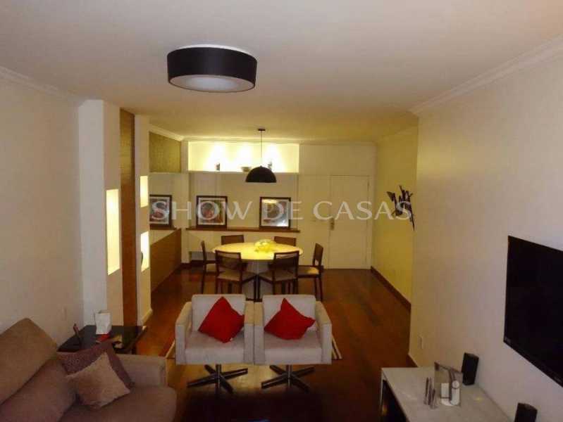 Apartamento à venda com 3 quartos, 160m² - Foto 2