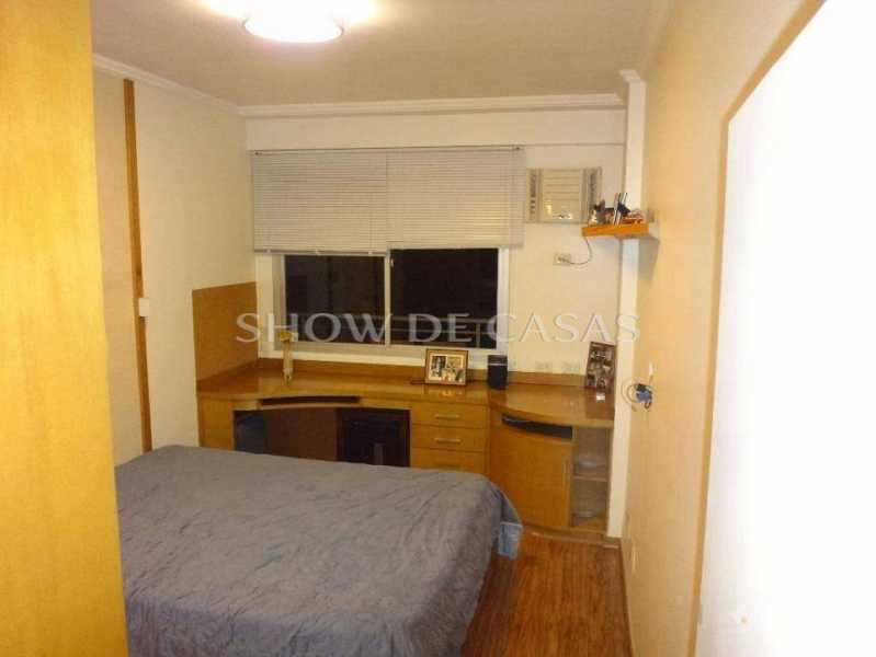 Apartamento à venda com 3 quartos, 160m² - Foto 8