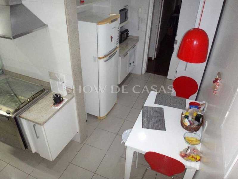 Apartamento à venda com 3 quartos, 160m² - Foto 15