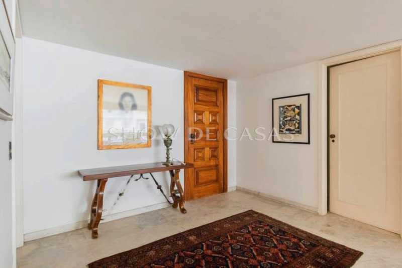 Apartamento à venda com 4 quartos, 235m² - Foto 9