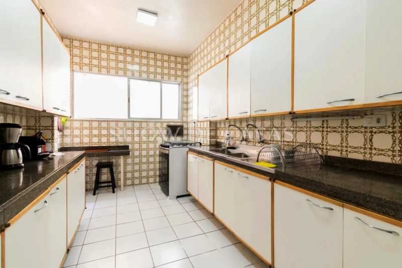 Apartamento à venda com 4 quartos, 235m² - Foto 23