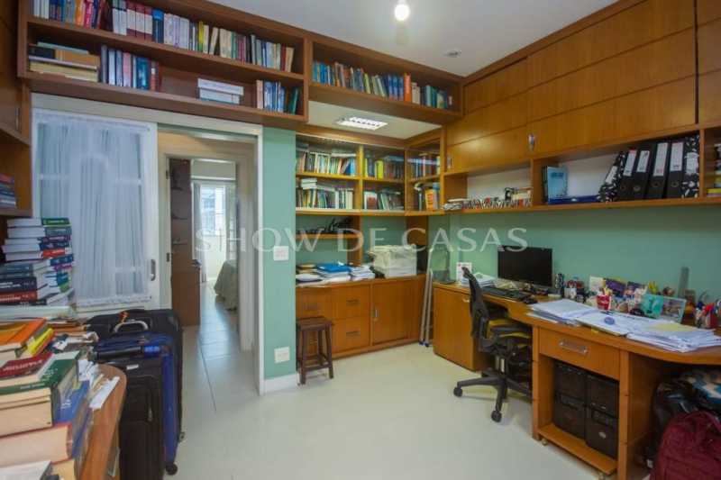 Cobertura à venda com 3 quartos, 235m² - Foto 13