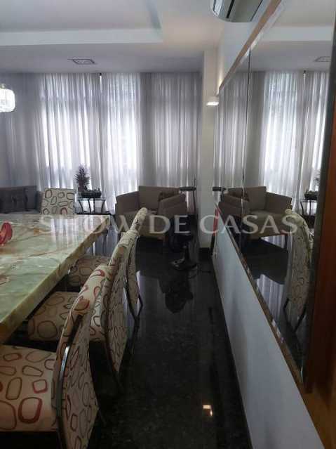 Apartamento à venda com 3 quartos, 182m² - Foto 2