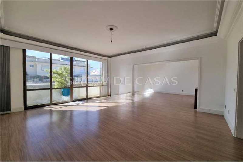 Apartamento à venda com 3 quartos, 210m² - Foto 3