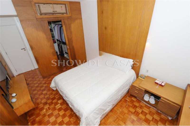 Apartamento à venda com 3 quartos, 184m² - Foto 6