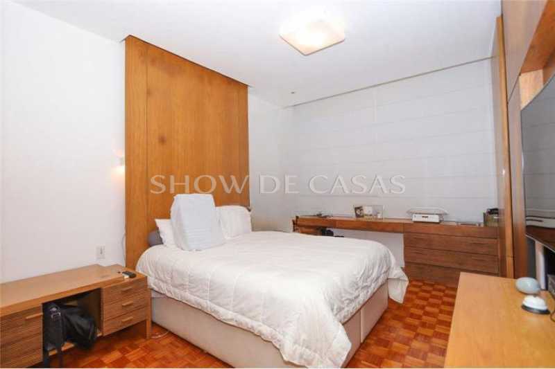 Apartamento à venda com 3 quartos, 184m² - Foto 7