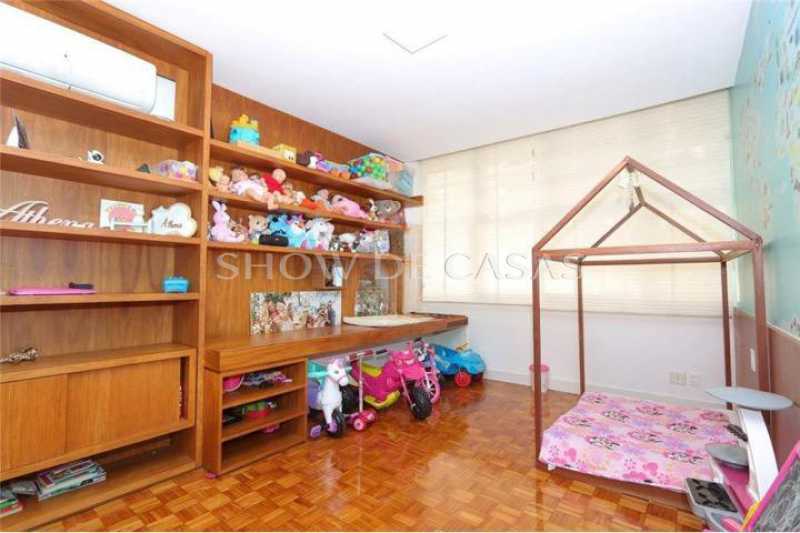 Apartamento à venda com 3 quartos, 184m² - Foto 10