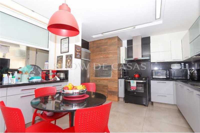 Apartamento à venda com 3 quartos, 184m² - Foto 15