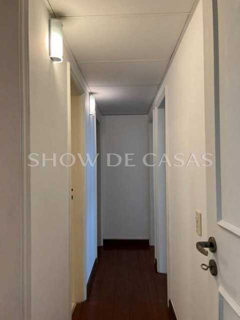 Apartamento à venda com 3 quartos, 140m² - Foto 4