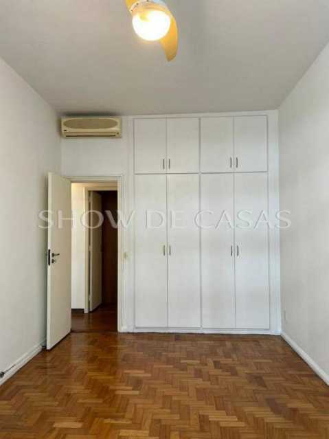 Apartamento à venda com 3 quartos, 140m² - Foto 8