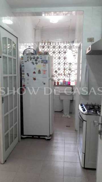 Apartamento à venda com 2 quartos, 70m² - Foto 17