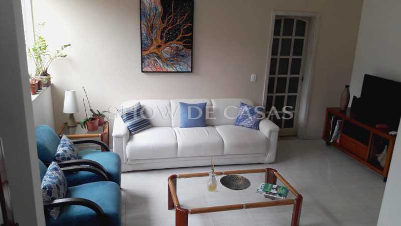 Apartamento à venda com 2 quartos, 70m² - Foto 4