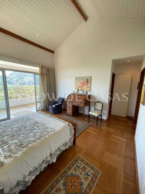 Casa de Condomínio à venda com 4 quartos, 485m² - Foto 15