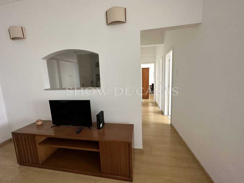 Apartamento à venda com 2 quartos, 80m² - Foto 3