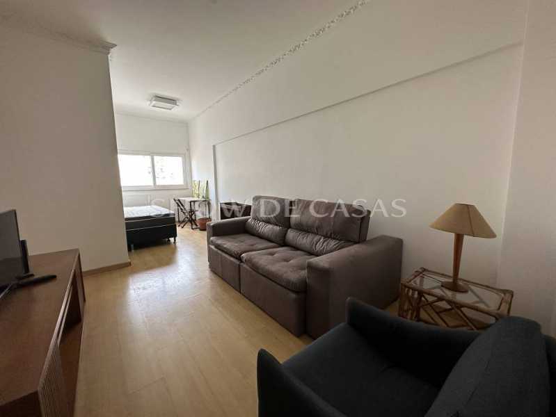 Apartamento à venda com 2 quartos, 80m² - Foto 2