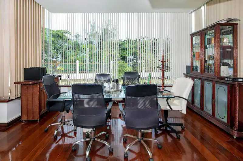 Casa de Condomínio à venda com 11 quartos, 1600m² - Foto 19