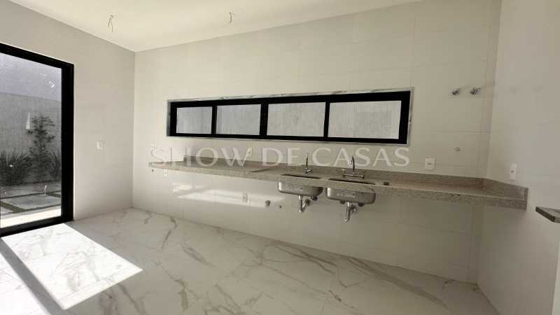 Casa de Condomínio à venda com 4 quartos, 350m² - Foto 8