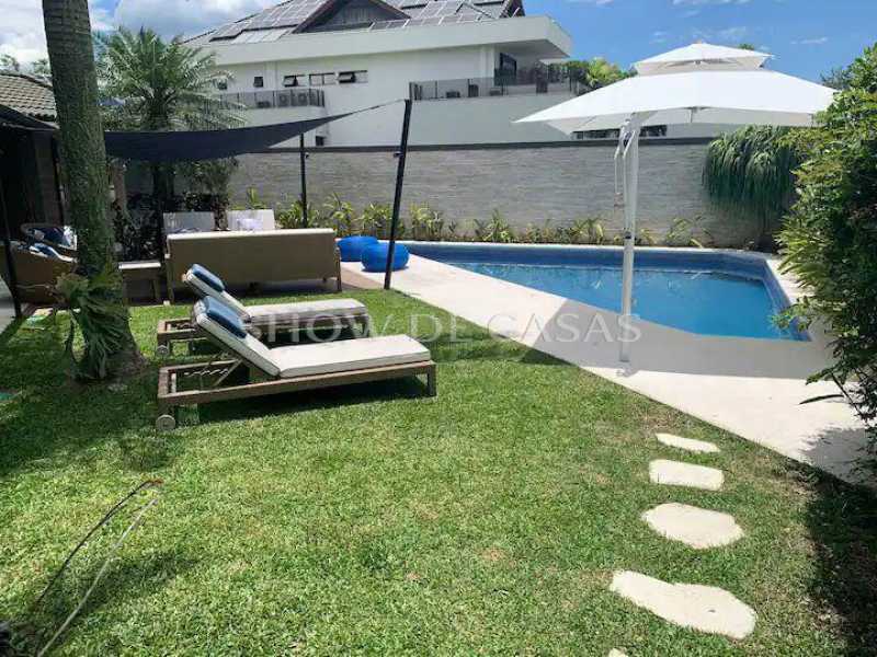 Casa de Condomínio à venda com 4 quartos, 700m² - Foto 2