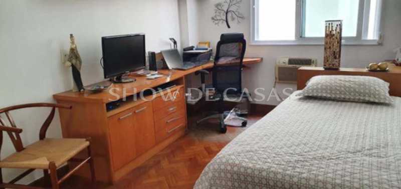 Apartamento à venda com 3 quartos, 210m² - Foto 11