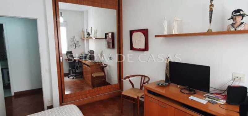 Apartamento à venda com 3 quartos, 210m² - Foto 17