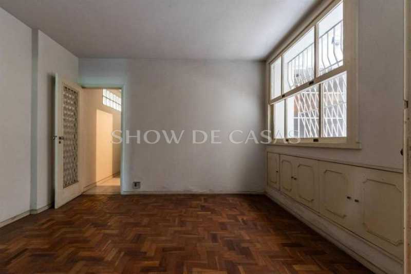 Apartamento à venda com 4 quartos, 258m² - Foto 16