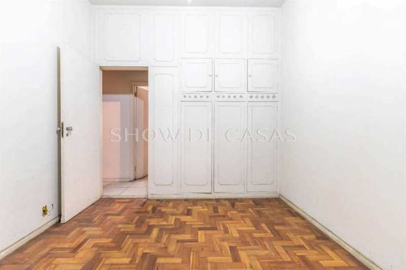 Apartamento à venda com 4 quartos, 258m² - Foto 17