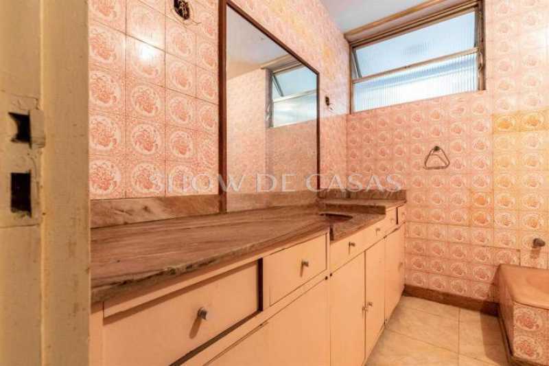 Apartamento à venda com 4 quartos, 258m² - Foto 14