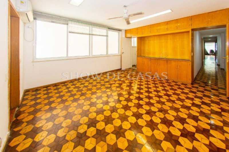 Apartamento à venda com 4 quartos, 258m² - Foto 11