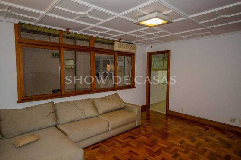 Apartamento à venda com 3 quartos, 258m² - Foto 8