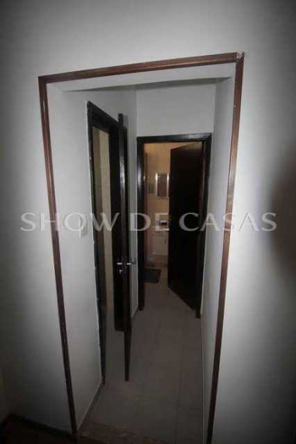 Apartamento à venda com 4 quartos, 213m² - Foto 11