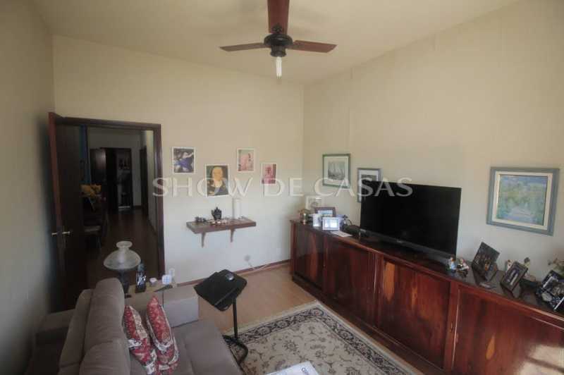 Apartamento à venda com 4 quartos, 213m² - Foto 9