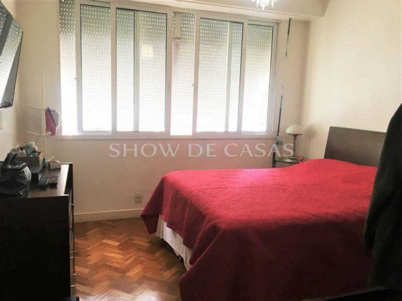 Apartamento à venda com 3 quartos, 240m² - Foto 15