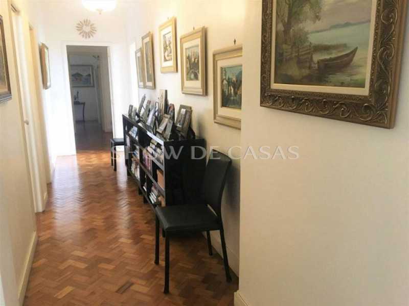 Apartamento à venda com 3 quartos, 240m² - Foto 11