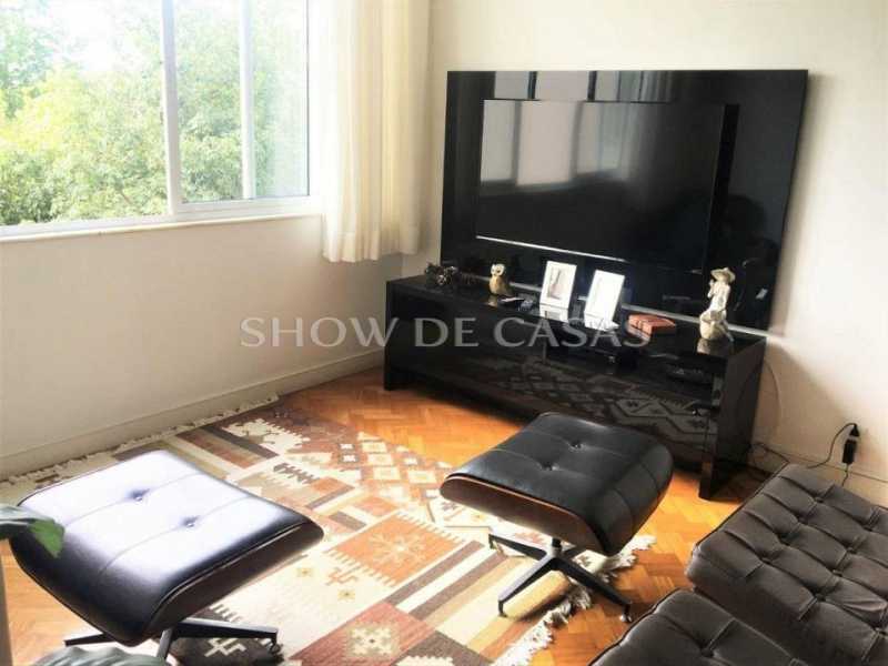 Apartamento à venda com 3 quartos, 240m² - Foto 16