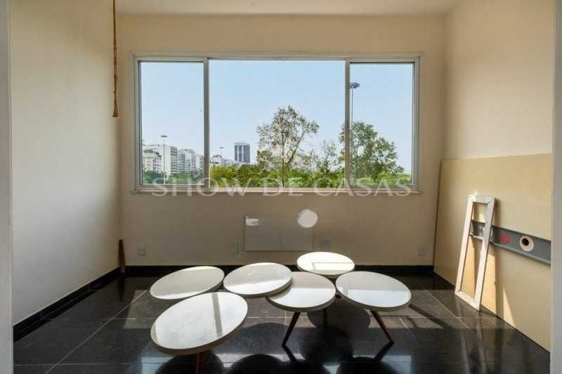 Apartamento à venda com 4 quartos, 230m² - Foto 10