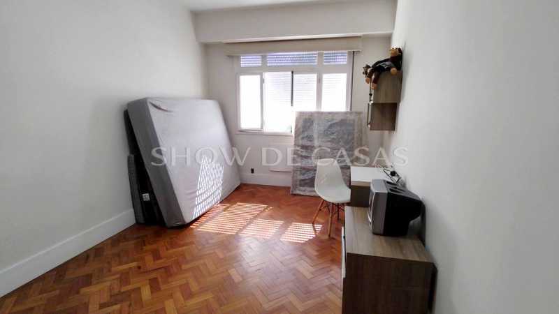 Apartamento à venda com 4 quartos, 230m² - Foto 18