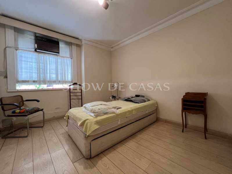 Apartamento à venda com 4 quartos, 275m² - Foto 12