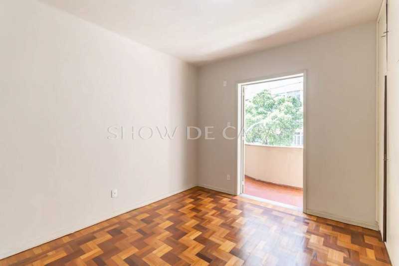 Apartamento à venda com 4 quartos, 231m² - Foto 9